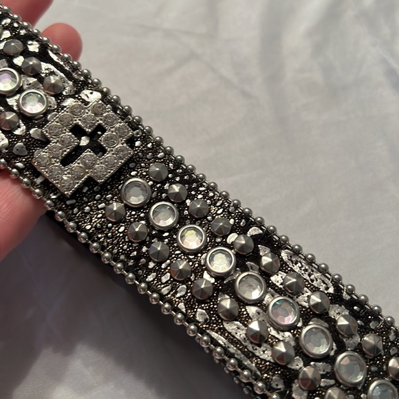 Headband-Black Distressed with Bezel Set Crystals & Silver Studs Western Bling - Picture 3 of 11
